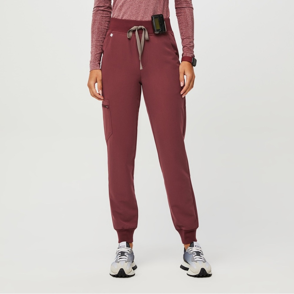 FIGS dark cherry set
